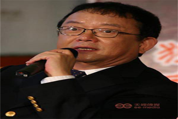 避险情绪蔓延支撑金价,欧元区动荡陷入困局